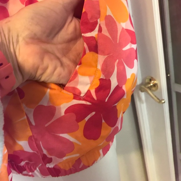 L L bean Flower power hooded wind breaker rain jacket - Picture 5 of 14